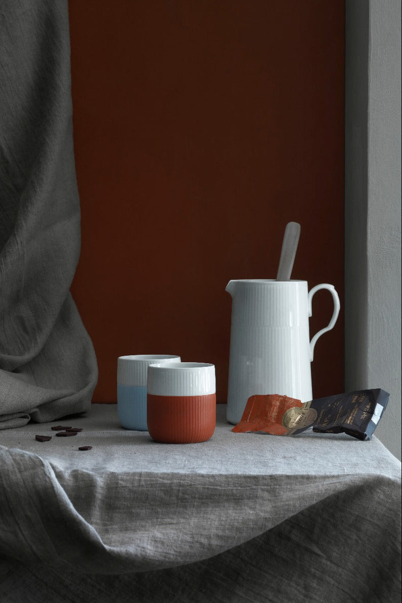 Royal Copenhagen Riflet Contrast krus, Dueblå - 33 cl. - Bahne
